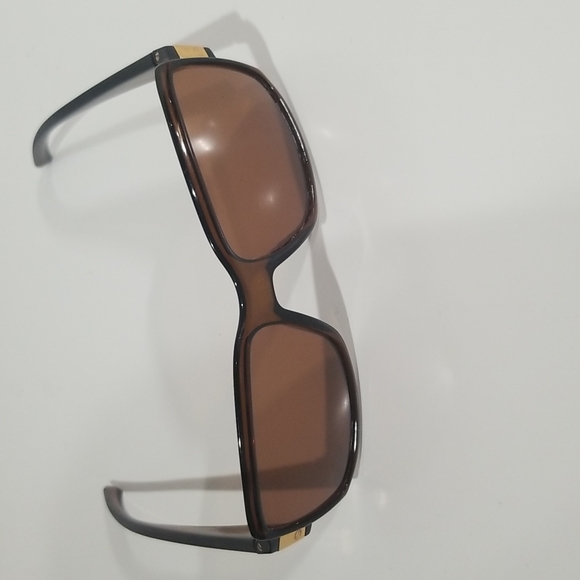 Gucci Shades - Picture 1 of 3